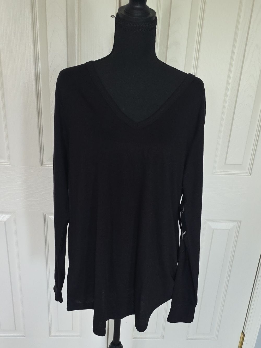 torrid Black V-Neck Long Sleeve Top